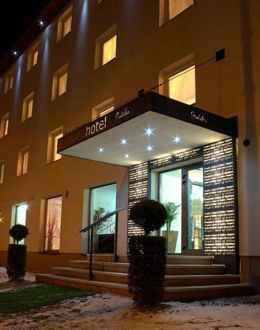 Hotel Galileo Zilina Exterior photo
